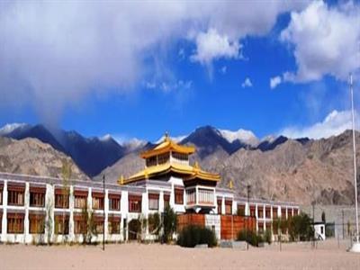 Ladhak school
